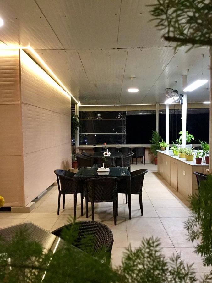 赛伊大楼酒店 普塔帕蒂 外观 照片